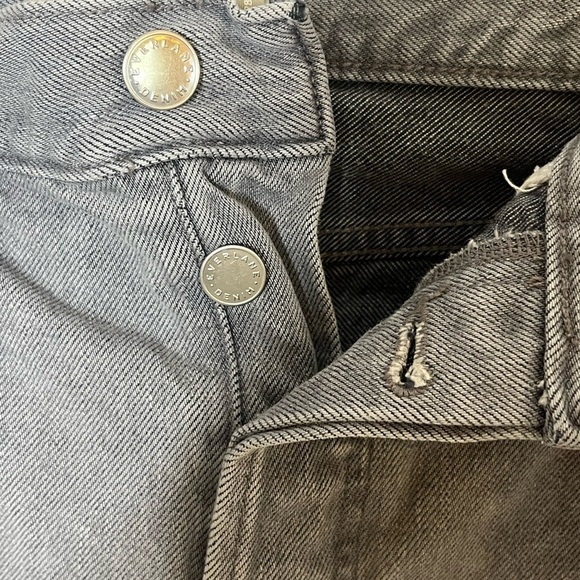 EVERLANE Vintage Gray Relaxed Straight Jeans - Picture 4 of 7